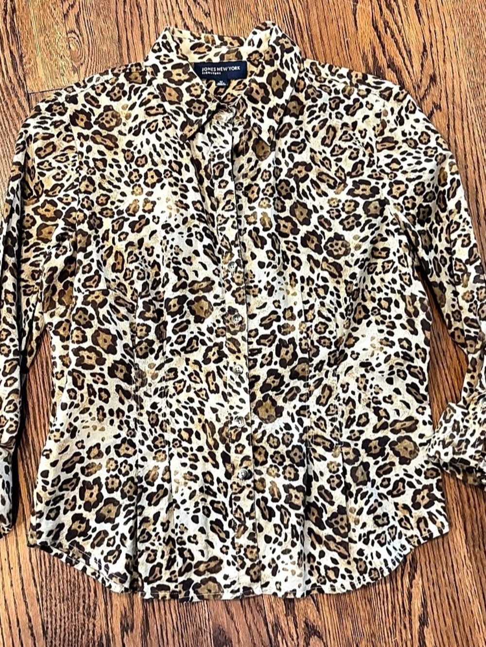 Jones New York Signature Leopard Print Button Down Size Medium